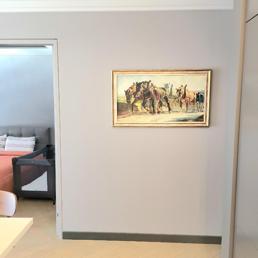 Happy Inn Presidential, Self Check-In, Parking In The Underground Garage Vilnius Luaran gambar