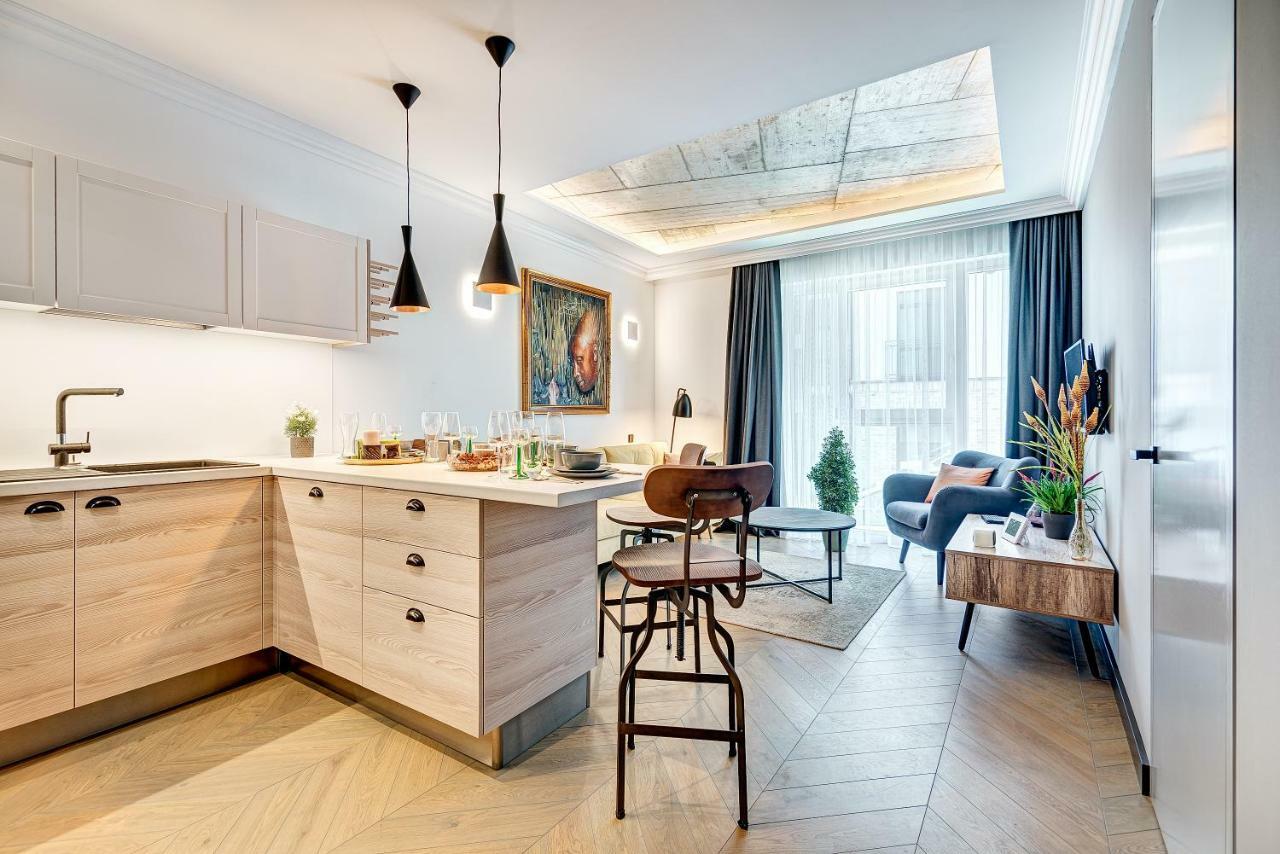 Happy Inn Presidential, Self Check-In, Parking In The Underground Garage Vilnius Luaran gambar