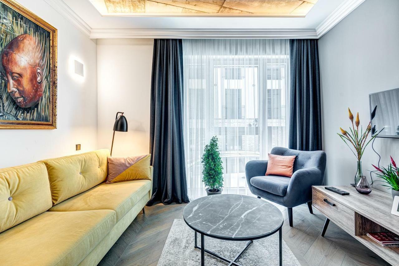 Happy Inn Presidential, Self Check-In, Parking In The Underground Garage Vilnius Luaran gambar