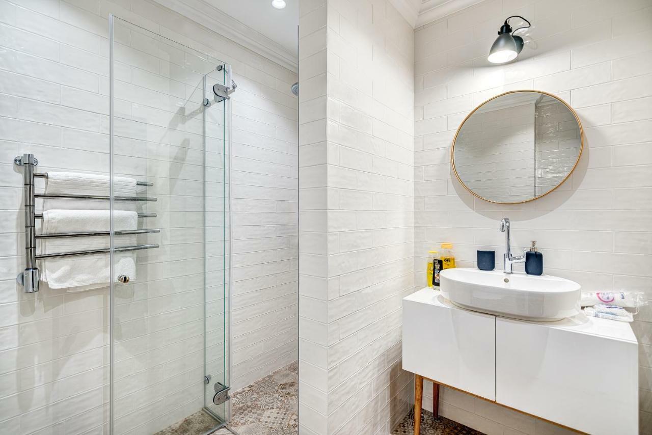 Happy Inn Presidential, Self Check-In, Parking In The Underground Garage Vilnius Luaran gambar