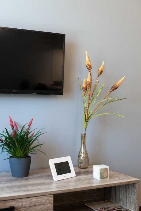 Happy Inn Presidential, Self Check-In, Parking In The Underground Garage Vilnius Luaran gambar